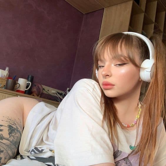Kübra R. Escort İstanbul - Fotoğraf 1 / 5